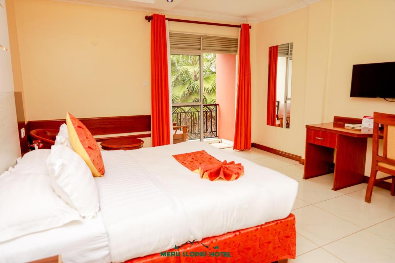 Meru Slopes Hotel Buitenkant foto